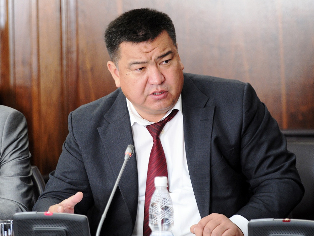 Министр сельского хозяйства, пищевой промышленности и мелиорацииНурбек Мурашев