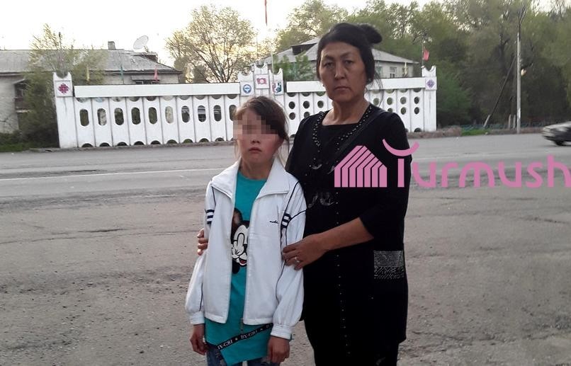 Мейилбубу Токтогойчиева с дочерью Айгизой