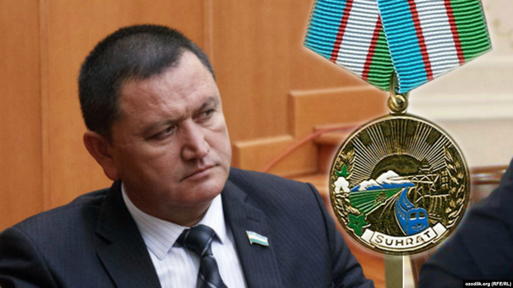 В начале сентября этого года президент Шавкат Мирзияев наградил главу Ферганской области Шухрата Ганиева орденом «Трудовая слава»