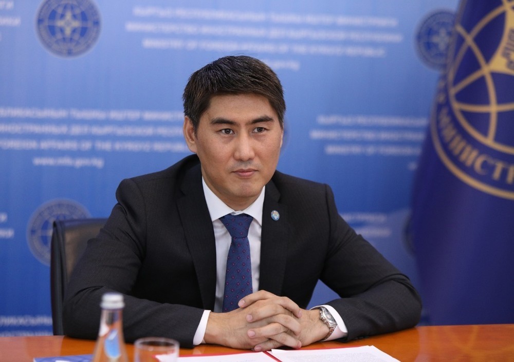 министр Чингиз Айдарбеков