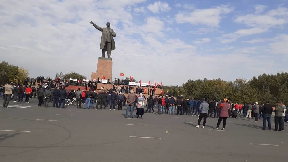 Время город ош. Центральный площадь города Ош. Ош Центральная площадь. Город Ош сегодня.