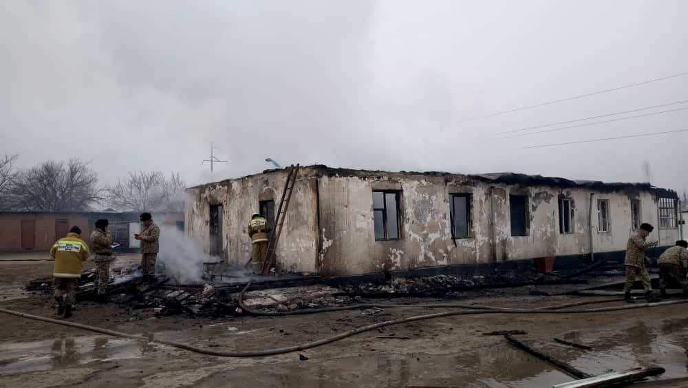 Пожар уничтожил корпус школы в селе Чон-Талаа