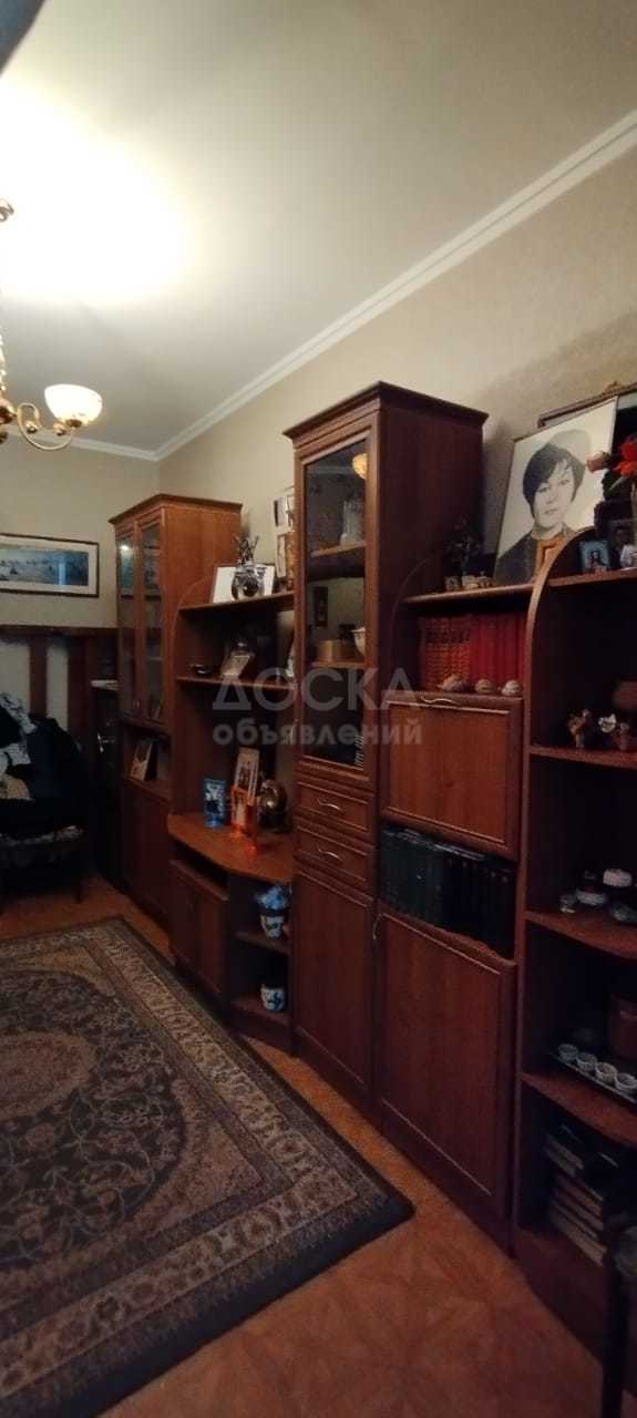 Продаю 3-комнатную квартиру, 110кв. м., этаж - 1/9, Шопокова/Усенбаева .