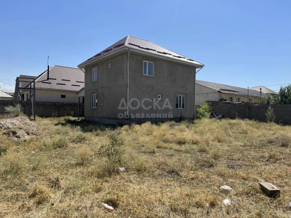 Продаю дом 6-ком. 202кв. м., этаж-2, 4.32-сот., стена другое, Бишкек.