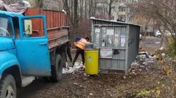 «Тазалык» вывез мусор на Саманчина после жалобы горожанина. Фото