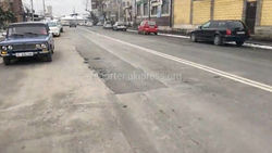 Жительница Жалал-Абада жалуется на ремонт дороги на ул.Шопокова. Видео