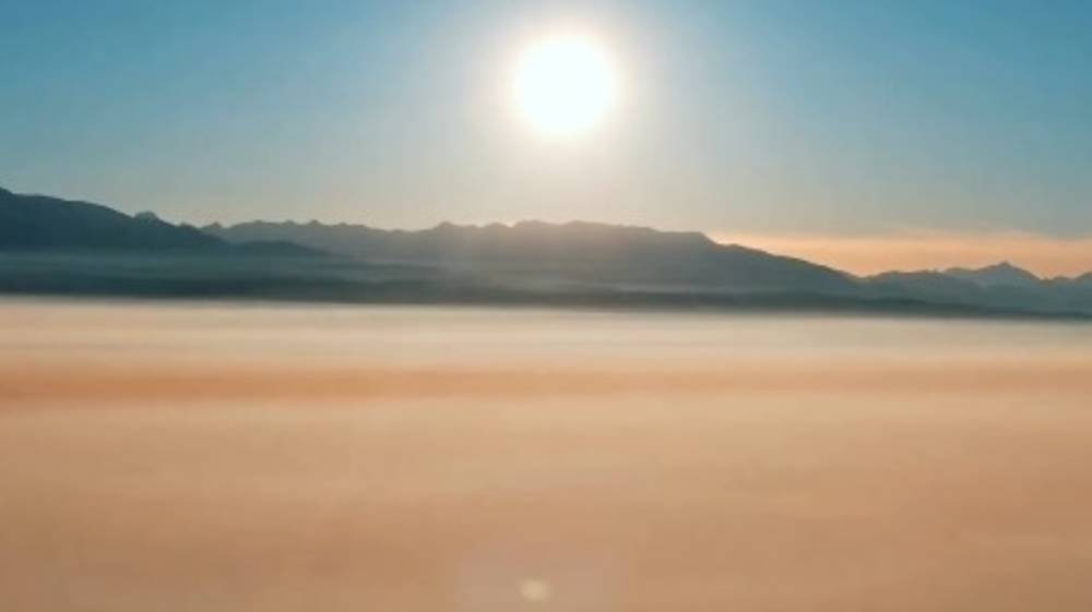 Ясное небо над смогом в Бишкеке. Видео горожанина
