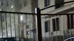 Законно ли возле дома на Айтматова установили железный забор? Видео горожанки
