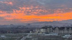 Красивый восход в Бишкеке. Фото горожанина