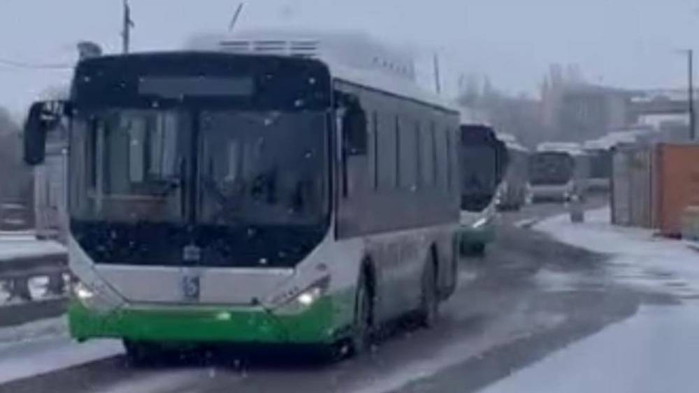 Первая партия автобусов для Бишкека из Китая прибыла в Кыргызстан. Фото