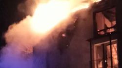 Пожар в пригороде Бишкека – горит детский дом?