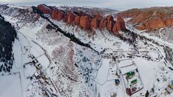 Каньоны в Джети-Огузе зимой. Фото