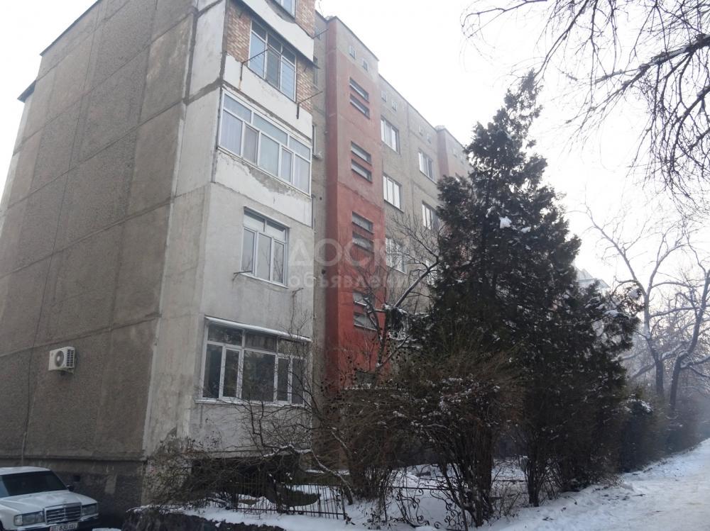 Продаю 3-комнатную квартиру, 63кв. м., этаж - 5/5, район 4 гор. больницы, Кривоносова/Гагарина.