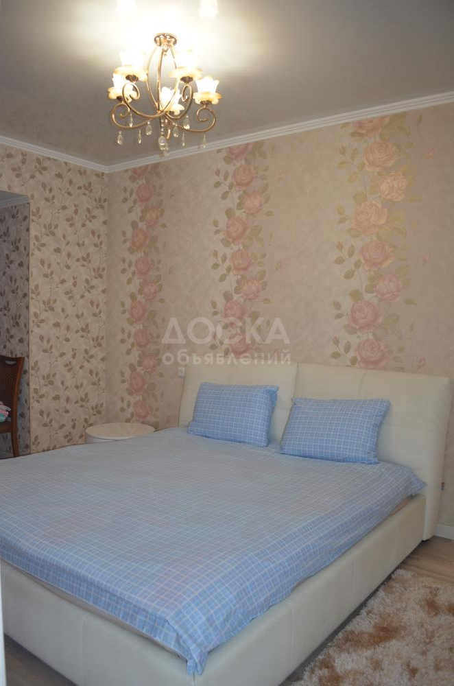 Продаю 2-комнатную квартиру, 53кв. м., этаж - 2/5, Боконбаева-Тыныстанова.