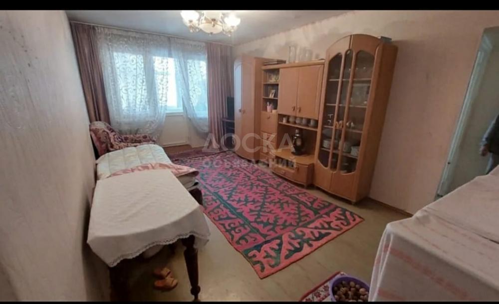 Продаю 3-комнатную квартиру, 58кв. м., этаж - 2/5, Московская - Калыка Акиева.