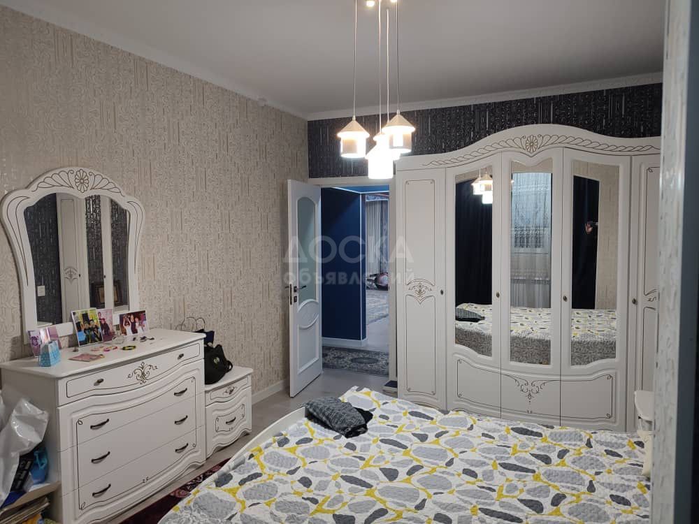 Продаю 3-комнатную квартиру, 103кв. м., этаж - 2/9, средний Джал 28/1.