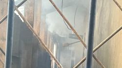 Дым от швейного цеха в Аламедине-1. Видео