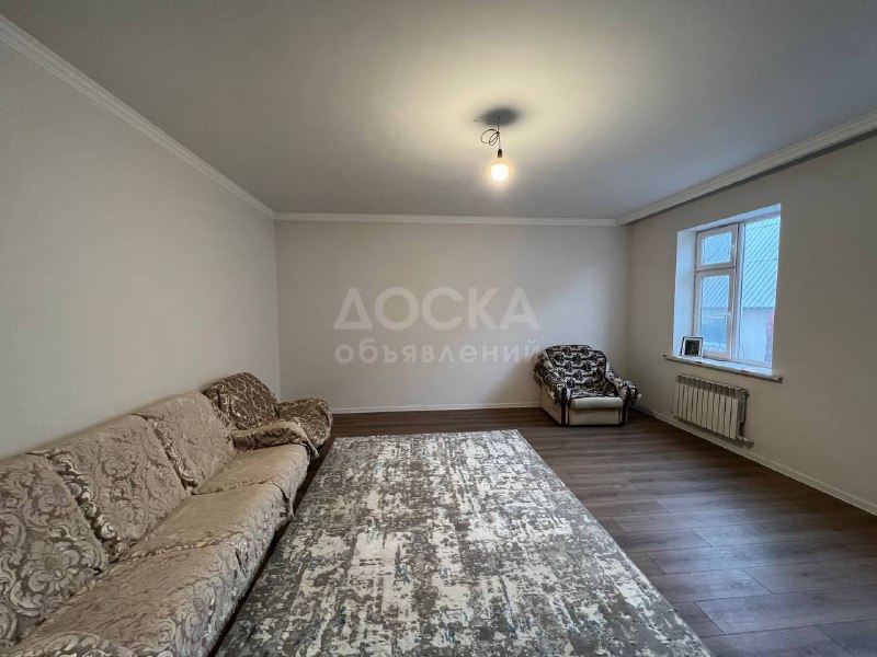Продаю дом 6-ком. 4кв. м., этаж-2, 4-сот., стена кирпич, Эр Тайлак / Шералиева.
