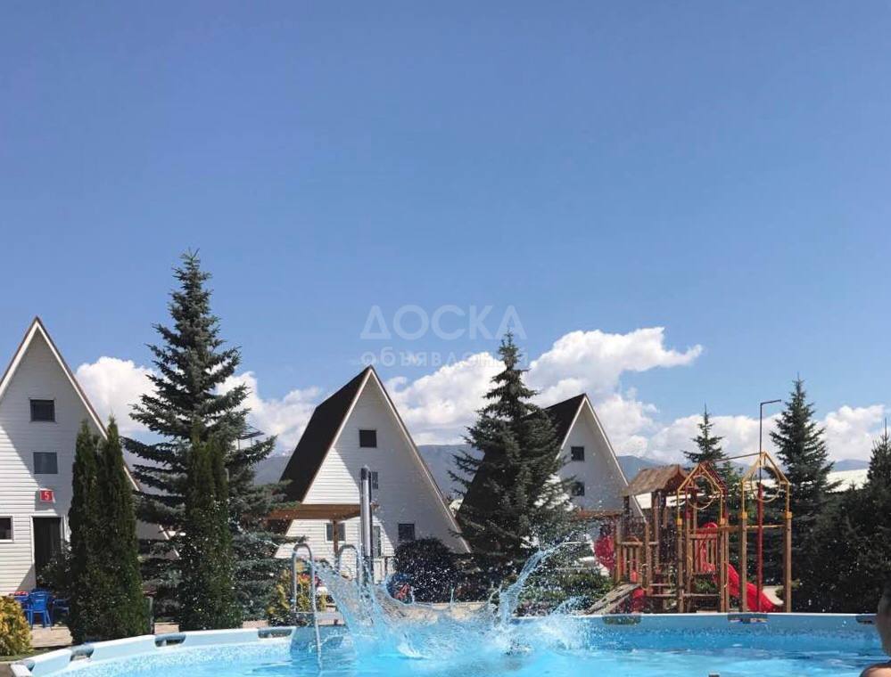 Продаю помещение свободного назначения 960кв. м., с. Тамчы.