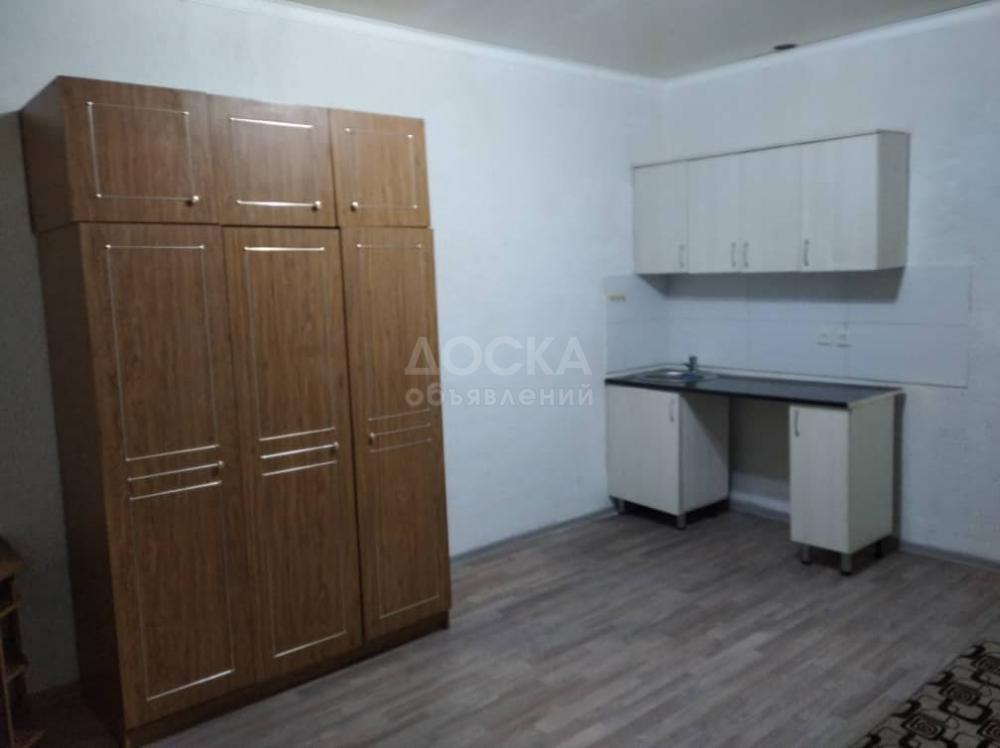 Продаю 1-комнатную квартиру, 22кв. м., этаж - 1/2, Гагарина.