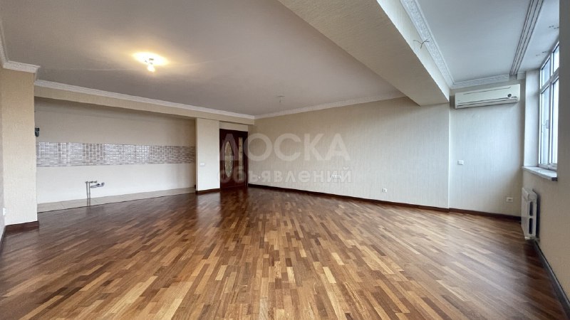 Продаю 3-комнатную квартиру, 130кв. м., этаж - 8/12, Токтогула .