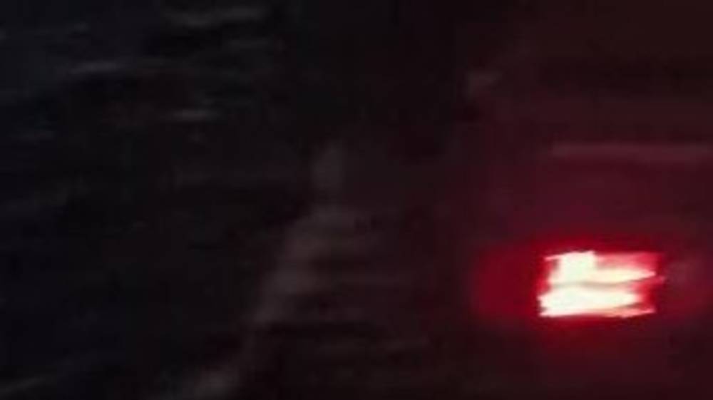 Выше Южной магистрали вываливают строймусор. Видео горожанина