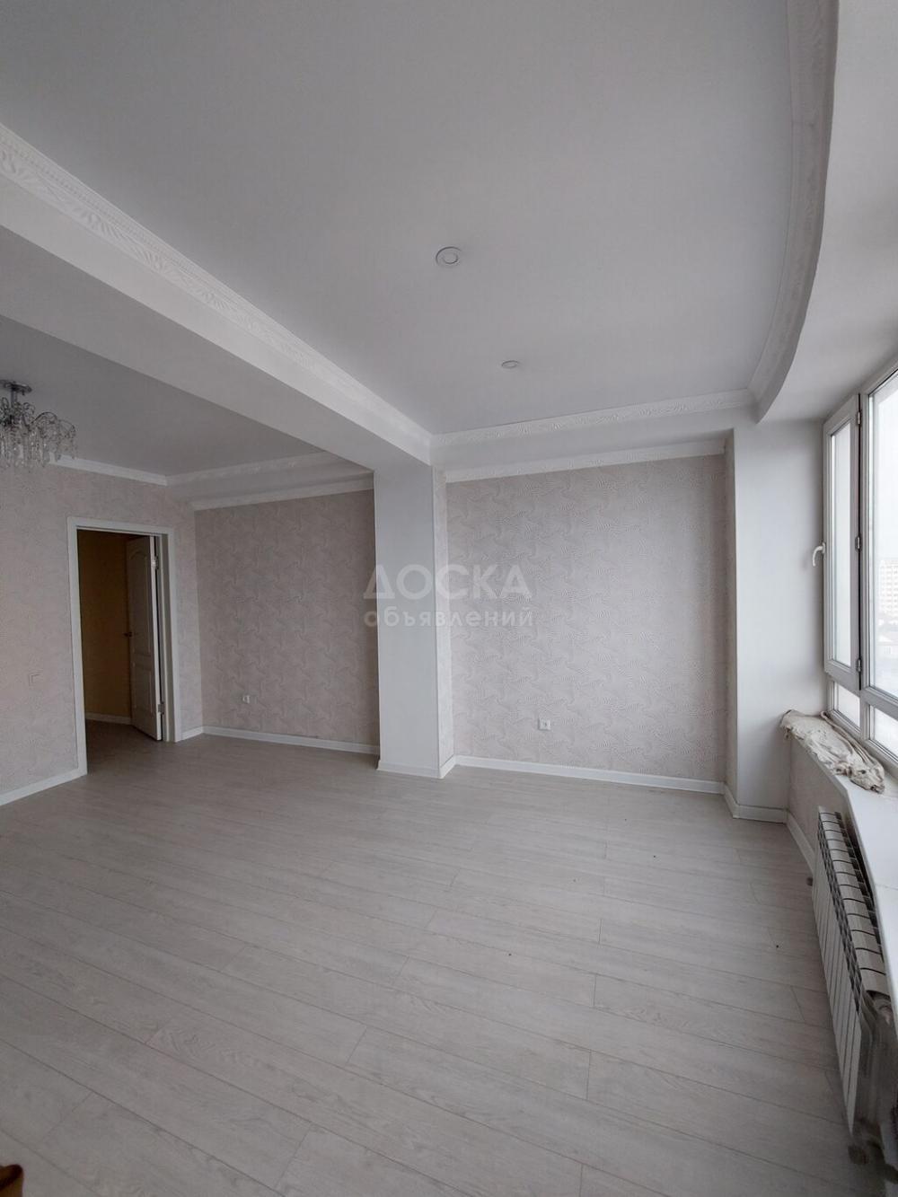 Продаю 2-комнатную квартиру, 92кв. м., этаж - 9/10, Ахунбаева/Табалдиева.
