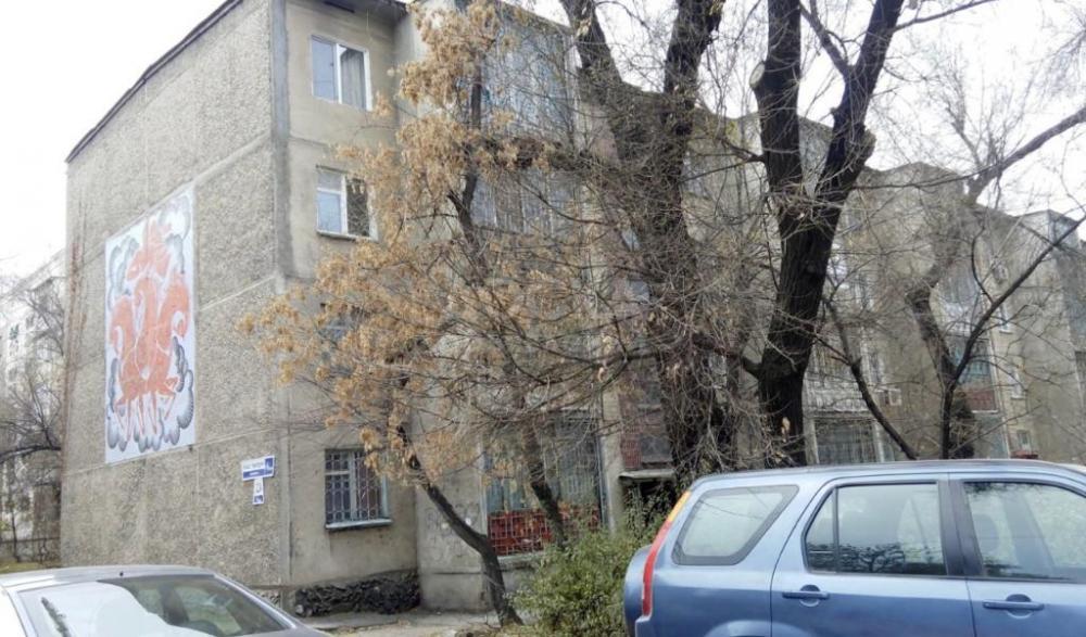 Продаю 1-комнатную квартиру, 32кв. м., этаж - 4/4, Молодая гвардия/ Сыдыкова.