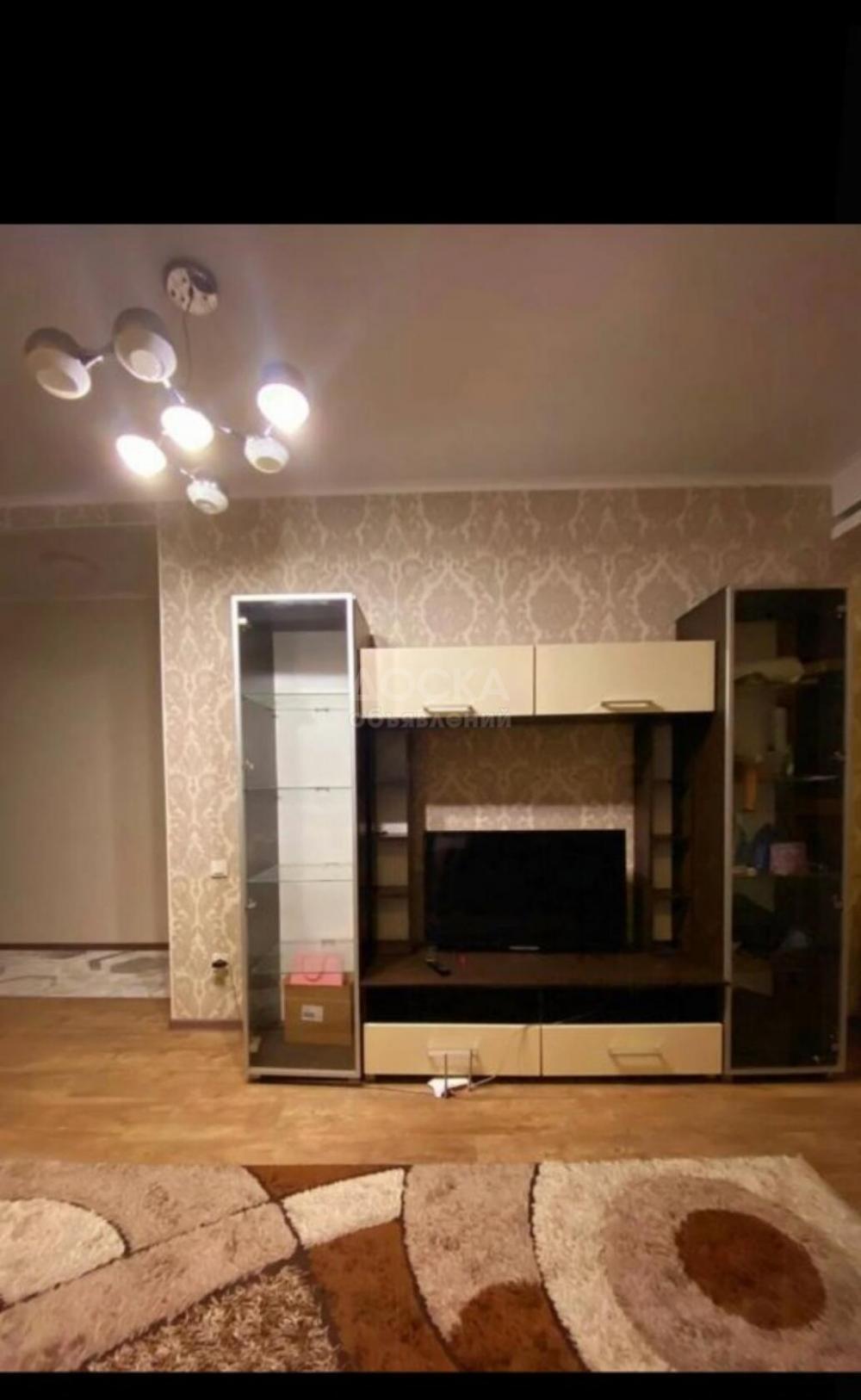 Сдаю 2-комнатную квартиру, 48кв. м., этаж - 2/9, Манаса/Боконбаева.