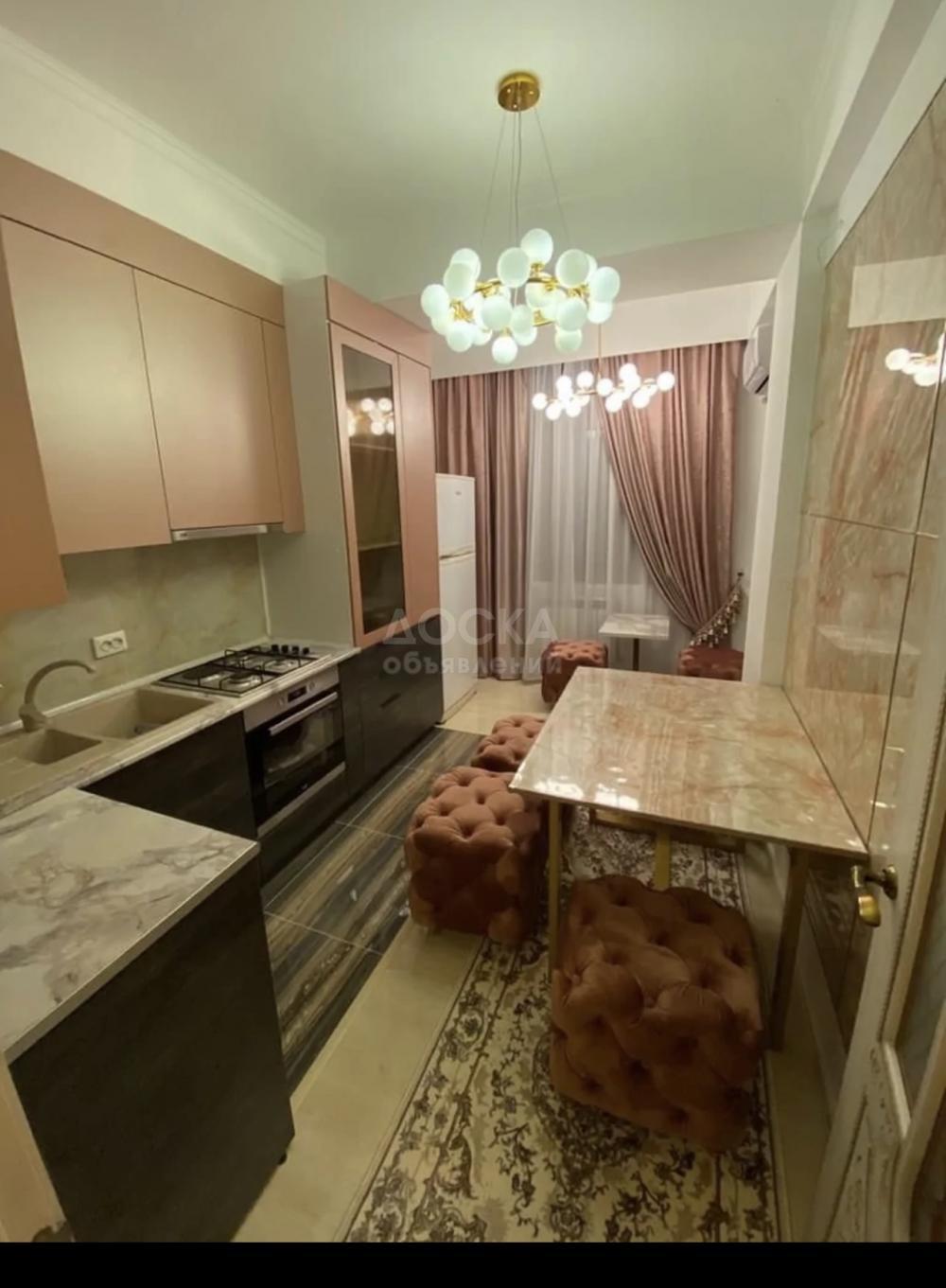 Продаю 2-комнатную квартиру, 75кв. м., этаж - 12/12, Бишкек Парк .