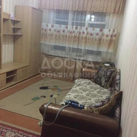 Сдаю 2-комнатную квартиру, 48кв. м., этаж - 2/3, Мед Академия Тыныстанова/Жантошева.