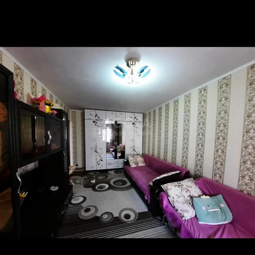 Сдаю 1-комнатную квартиру, 38кв. м., этаж - 3/4, Киркомстром .