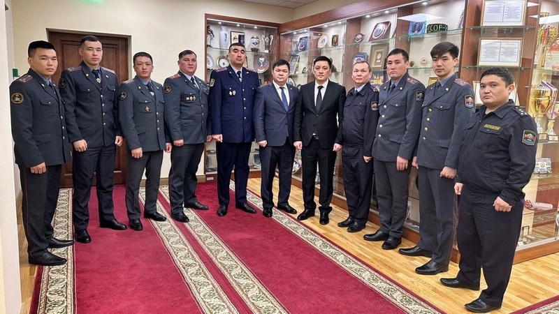 Kyrgyz Interior Ministry representative office in Russia meets with Kyrgyz students studying in Russian Interior Ministry academy - Vimarsana News