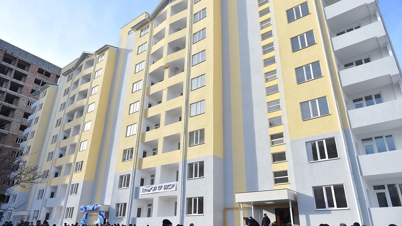 Second reading of bill allowing privatization of service housing by public worker who lived in it for at least 15 years passed by Parliament - Vimarsana News