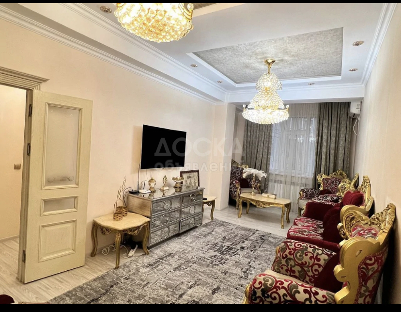 Продаю 3-комнатную квартиру, 104кв. м., этаж - 2/11, Бишкек Парк .
