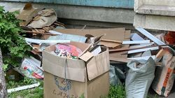 Свалка мусора на Бектенова. Фото