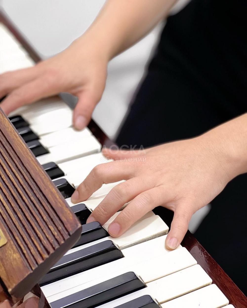 Уникальные курсы игры на фортепиано в Бишкеке: Образовательный центр 