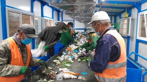Фото — В Караколе достроили мусороперерабатывающий завод за 135 000 000 сомов — Экология АКИpress