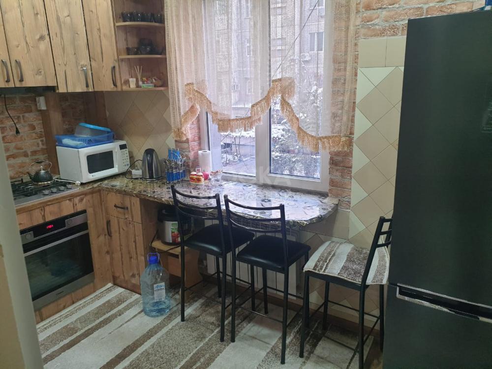 Сдаю 1-комнатную квартиру, 34кв. м., этаж - 2/5, Восток-5 .