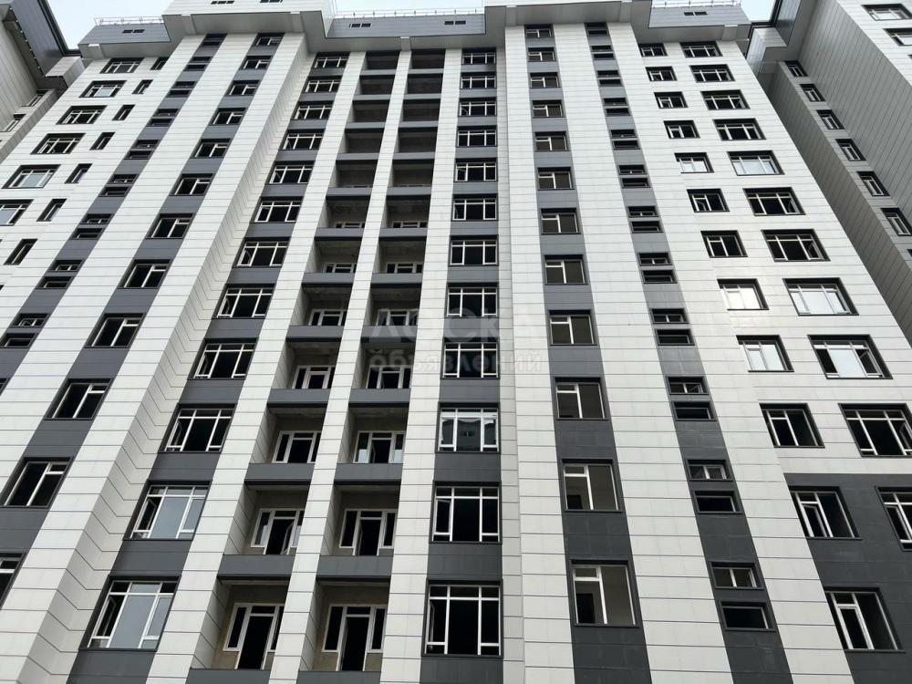 Продаю 1-комнатную квартиру, 42кв. м., этаж - 10/14, Ахунбаева\Тыналиева.