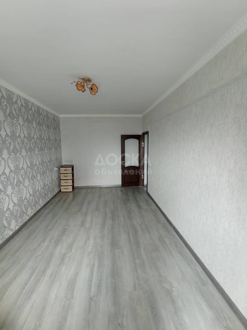 Продаю 1-комнатную квартиру, 32кв. м., этаж - 5/5, Моссовет.