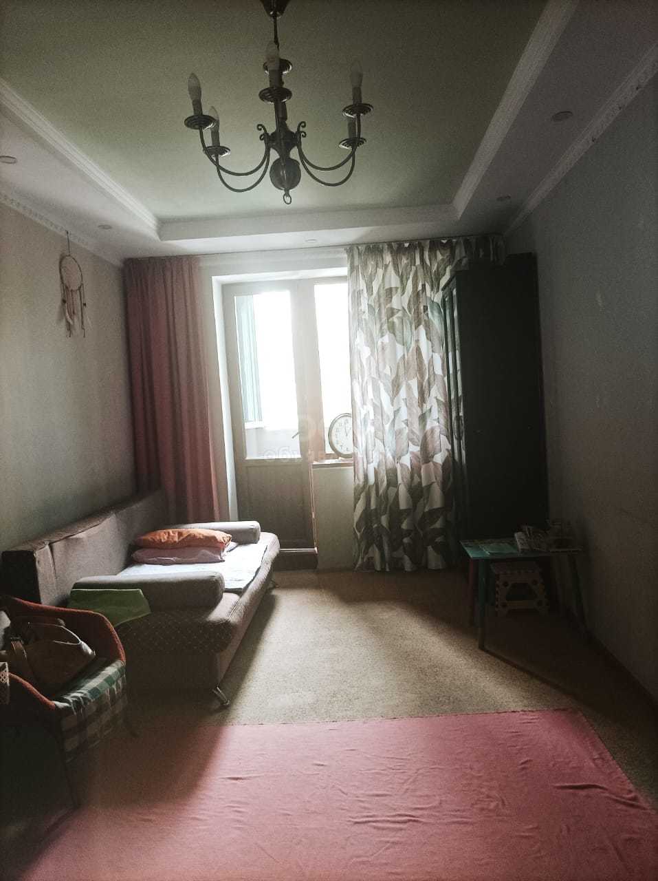 Продаю 2-комнатную квартиру, 45кв. м., этаж - 2/5, Т.Молдо/Московская .