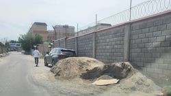 Когда закончат ремонт тротуара на Калыка Акиева? Фото горожанина