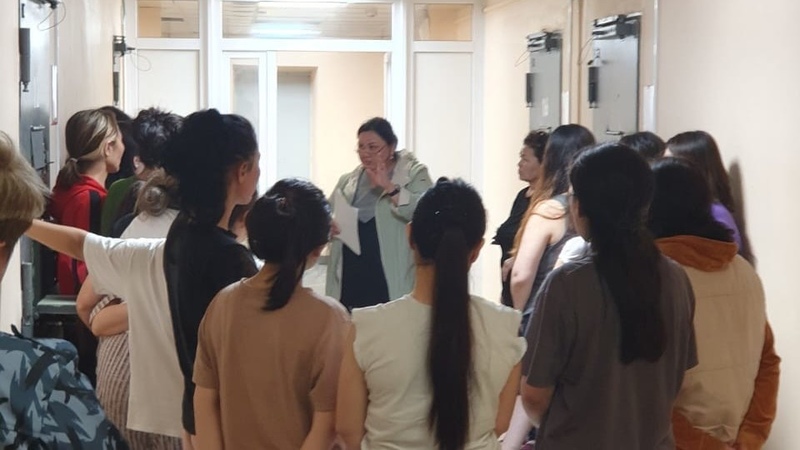 Kyrgyz embassy staff meets with 25 women held in Russian Center for Temporary Detention of Foreign Citizens - Vimarsana News