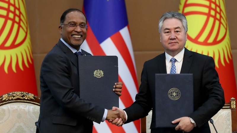 吉尔吉斯斯坦和马来西亚外长签署双边合作文件