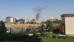 В Бишкеке горит дом