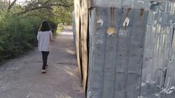 Законно ли на Токомбаева забор перекрыл половину тротуара? - горожанин