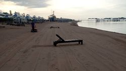 «Как в Италии и Турции». Как чистят песок на пляже на Иссык-Куле. Видео