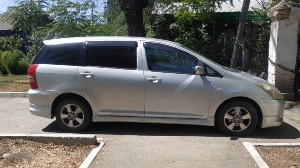 Toyota Wish 1f7