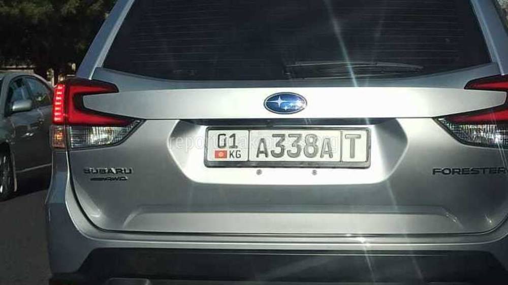 В Бишкеке замечен «Субару» со странными номерами